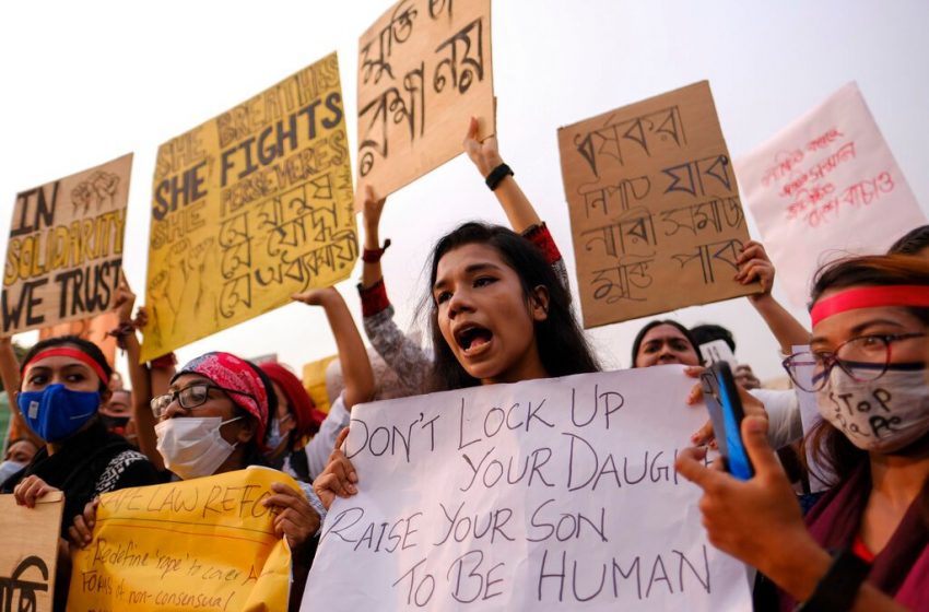  Bangladesh approves death penalty for rapists after protests