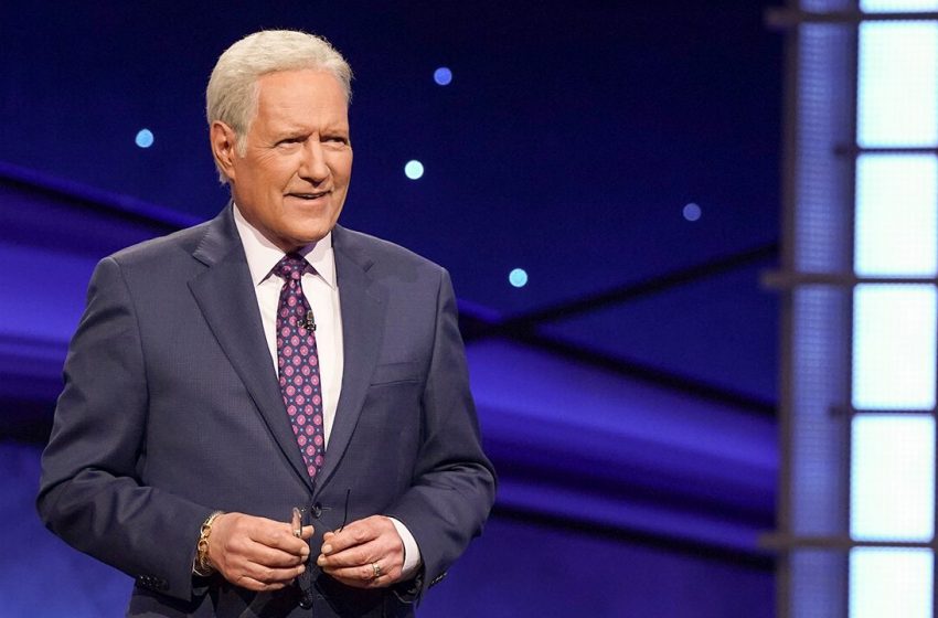  NASA pays tribute to ‘Jeopardy’ host Alex Trebek, who helped recruit the next generation of astronauts