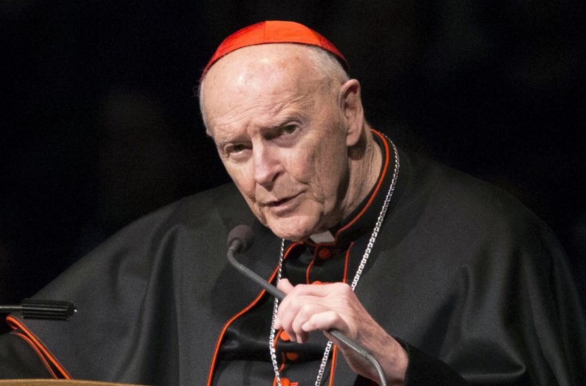  Vatican Report Says Pope John Paul II Knew About Allegations Against Former Cardinal