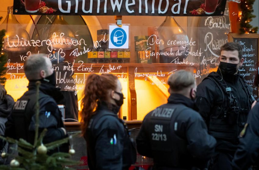  Germany steps up coronavirus lockdown measures over winter holidays
