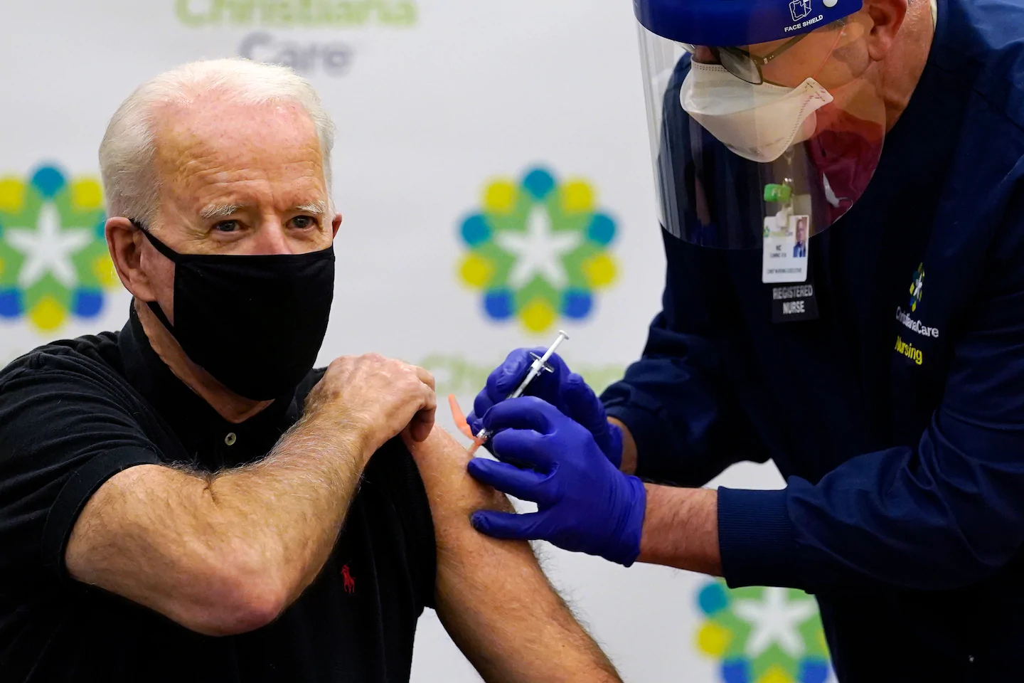  Biden team sees risks in Trump decision to widen vaccine pool