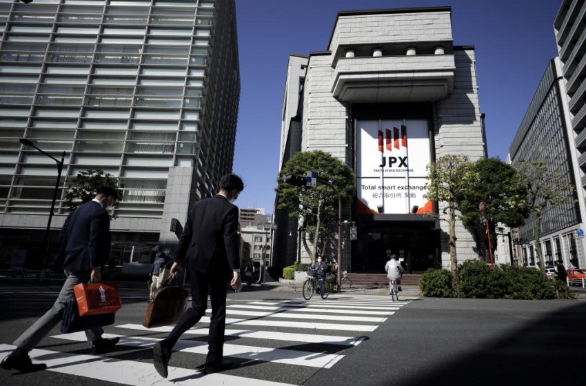  Japan’s Nikkei 225 jumps 2%; data show China factory activity growth slowed in February