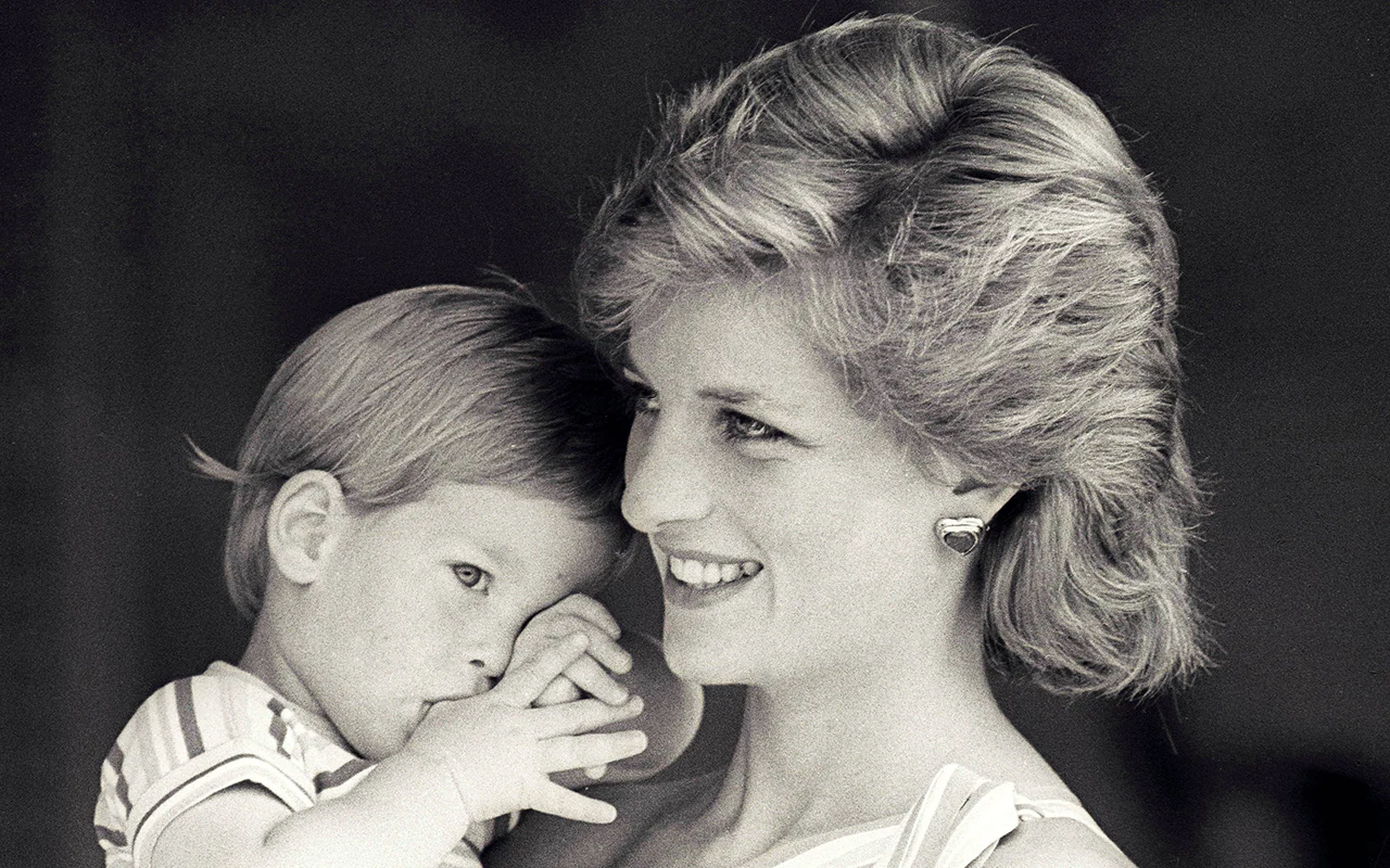  Prince Harry recalls losing Princess Diana in a foreword for children: ‘It left a huge hole inside of me’