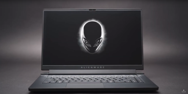  Dell Alienware launches its first AMD-powered gaming laptop since 2007