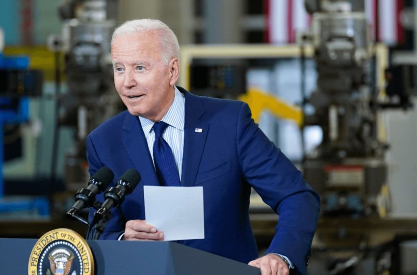  Biden mocks Republicans for promoting recovery plan they voted against
