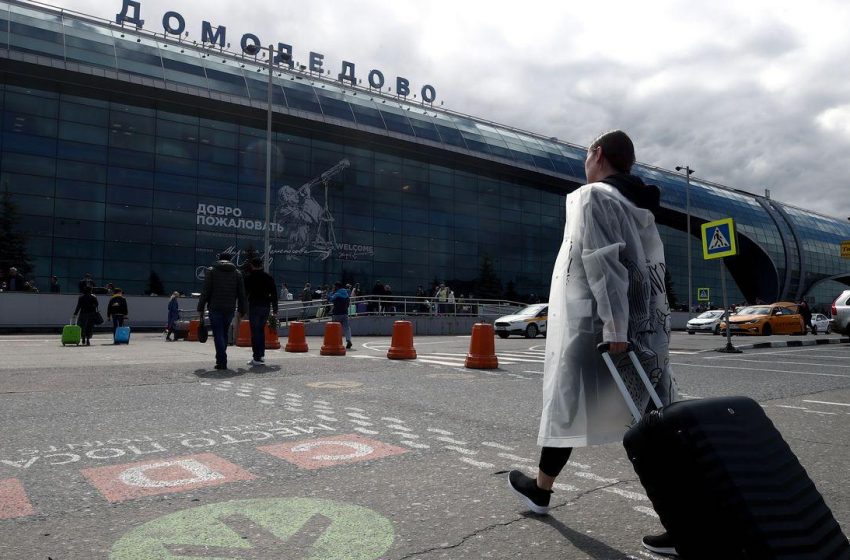  Russia blocks flights that avoid Belarusian airspace