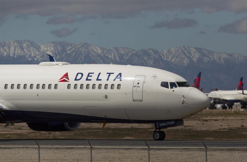  Delta flight diverted after off-duty flight attendant becomes unruly
