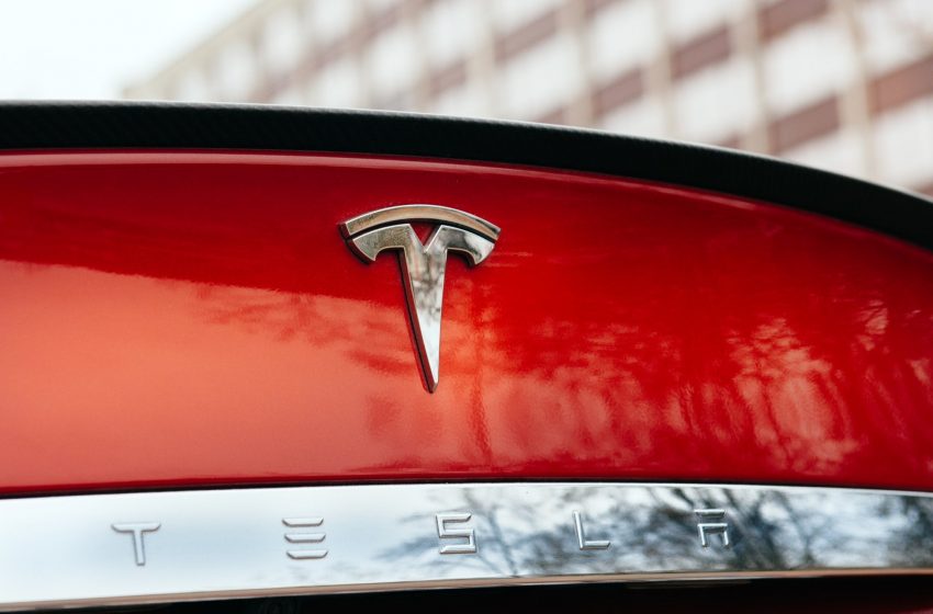  Tesla aspires to become a robotics firm in Artificial Intelligence