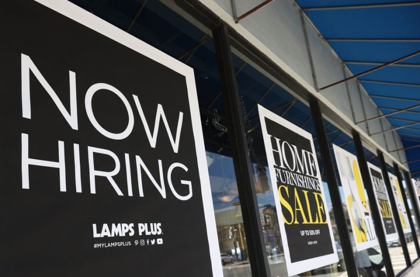 U.S. unemployment claims drop to pandemic low of 360000, but businesses still struggle to find workers