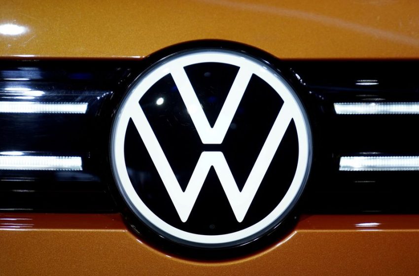  EU fines BMW and Volkswagen Group $1 bln over emission cleaning