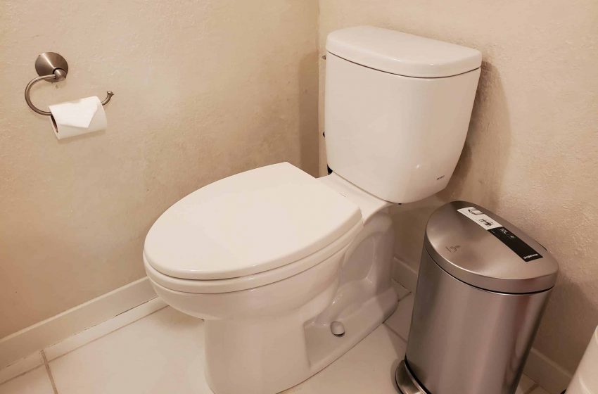  Researchers create a smart toilet that analyzes urine and fecal samples to diagnose gastrointestinal disorders