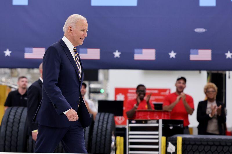  Exclusive-Biden to tap Huawei prosecutor for key China export post -source