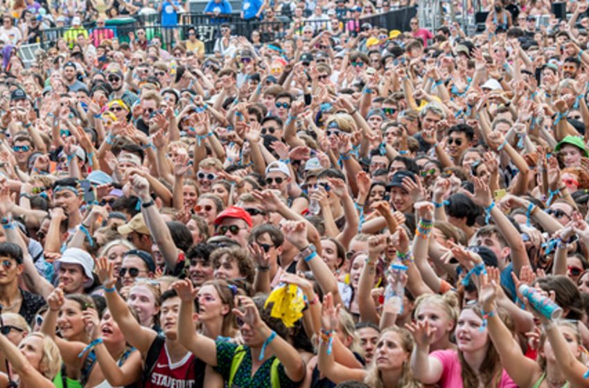  Lollapalooza a ‘recipe for disaster,’ experts warn. Should more music festivals be canceled amid COVID-19?