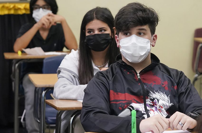  Florida judge rejects DeSantis’ ban on mask mandates in schools