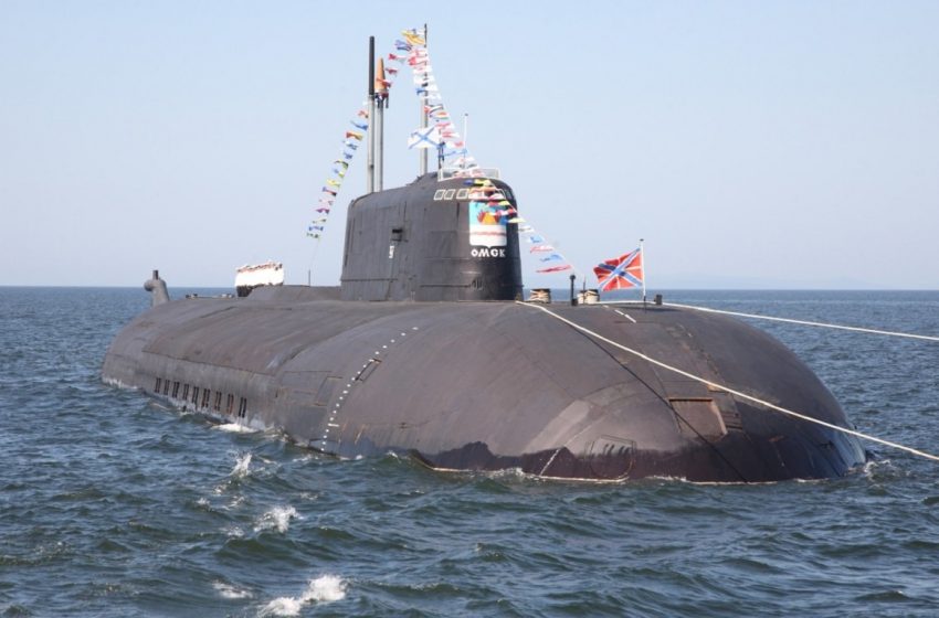  This Massive Russian Sub is Preparing to Launch Nuclear Torpedoes