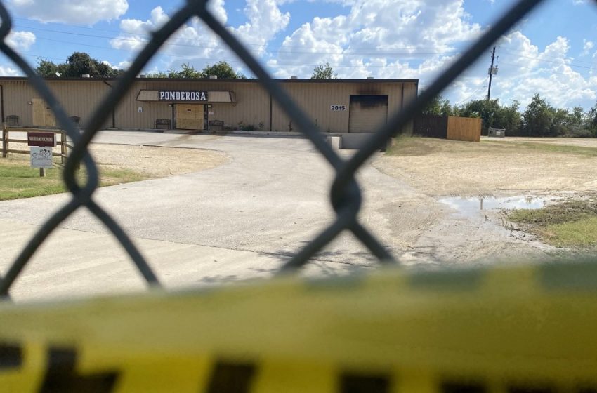  75 dogs killed in fire at Texas boarding center