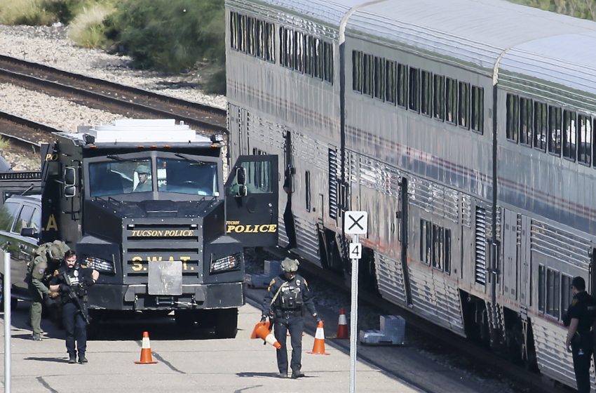  A DEA agent is killed in a shooting aboard an Amtrak train in Arizona