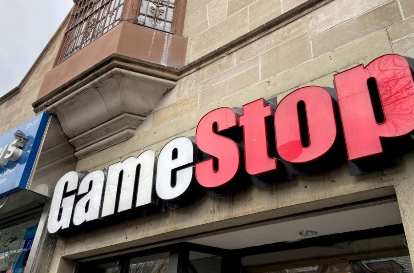  GameStop chief operating officer Owens leaves after 7 months