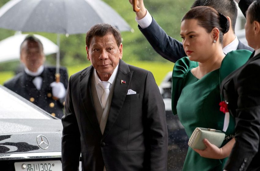  Daughter of Philippine President Duterte files candidacy for vice president