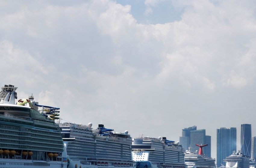  Avoid cruise travel as Omicron cases surge, says U.S. CDC