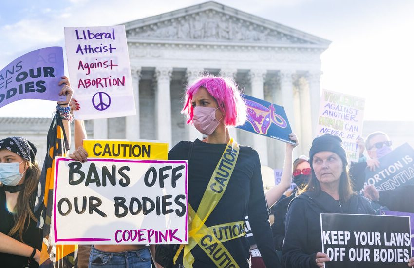  Supreme Court Lets Texas Abortion Law Stay in Effect, for Now