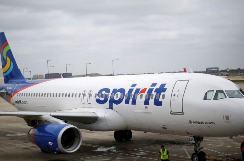  Frontier to buy Spirit Airlines in $2.9 bln budget carrier deal