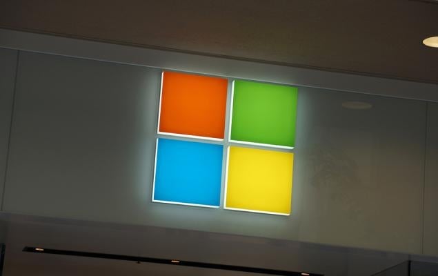  Momentum in Azure Cloud to Aid Microsoft’s (MSFT) Q2 Earnings