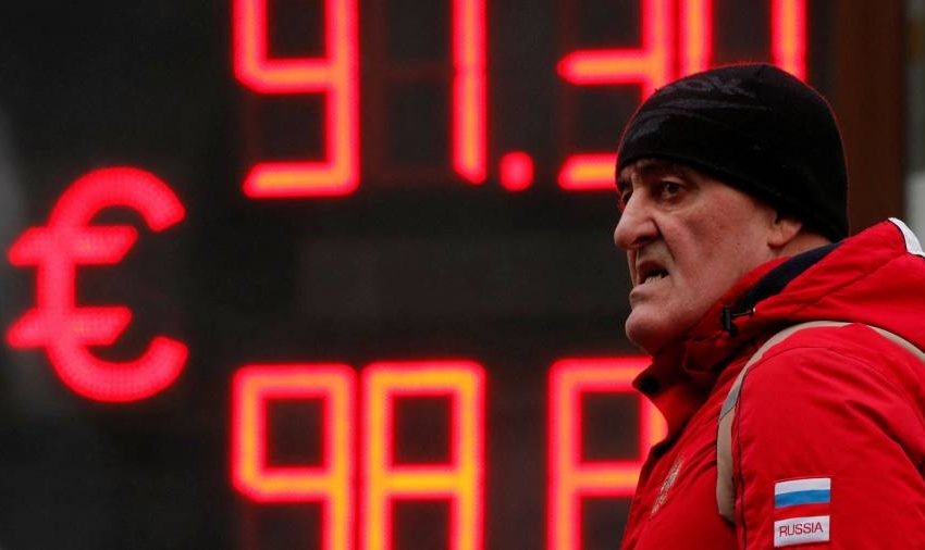  Russian rouble plunges 28% after US and allies impose tighter sanctions
