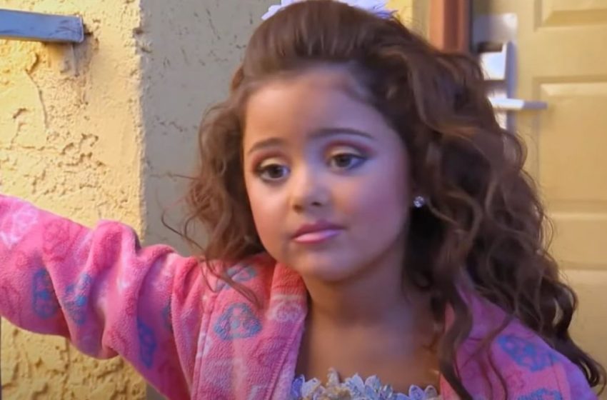  Kailia Posey, Who Inspired Toddlers And Tiaras’ Viral Grinning Girl GIF, Is Dead At 16