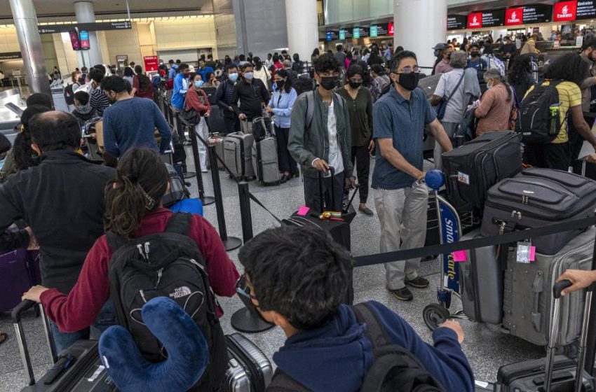  The most popular air travel day this year was a mess. That won’t change anytime soon