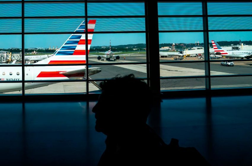  Airlines cancel more than 600 US flights and delay thousands more Saturday