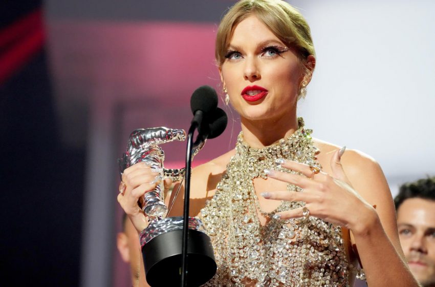  Taylor Swift announces new album during historic VMAs speech: ‘I thought it might be a fun moment to tell you…’