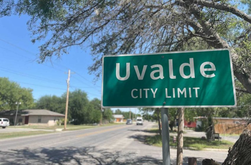  Uvalde Police respond to shooting with injuries downtown
