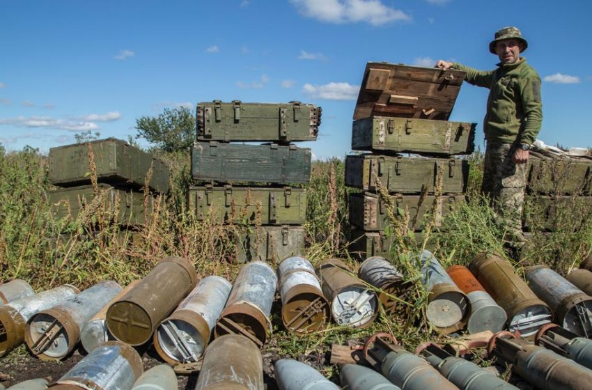  Ukraine ends artillery shortage by taking from fleeing Russians: WSJ