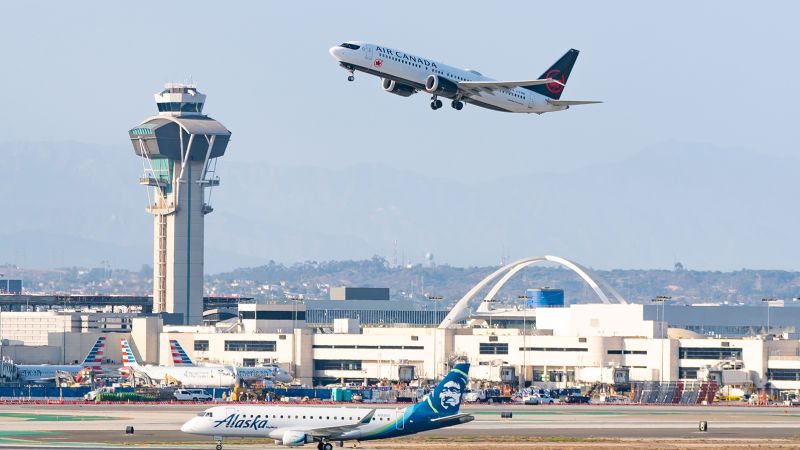  4 airport workers fall ill at LAX from apparent gas leak