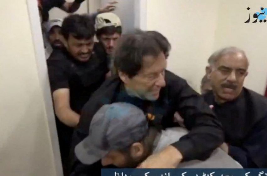  Ousted Pakistan PM Imran Khan shot in shin in what aides call assassination attempt