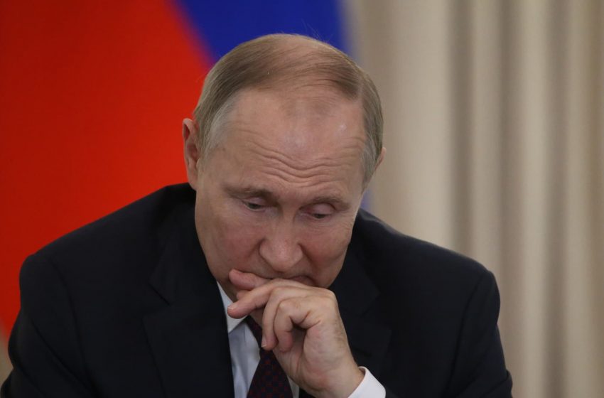  Russia’s economic decline deepens; Putin warns Moscow could pull out of grain deal again