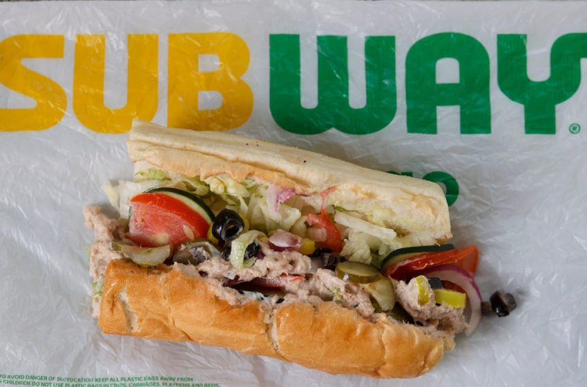  Subway’s Pre-Made Sandwich AI Fridge Can Hear You