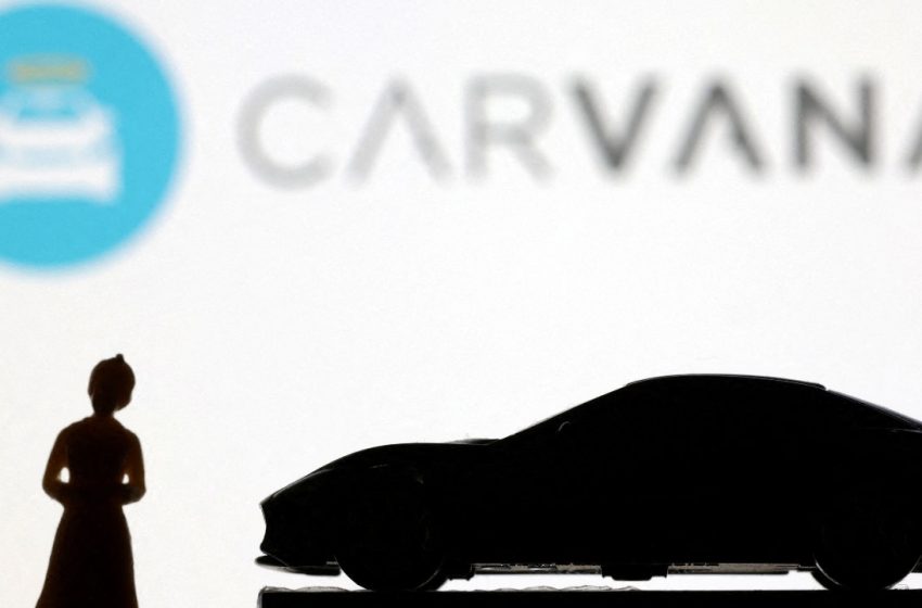  Carvana stock slides on bankruptcy risk