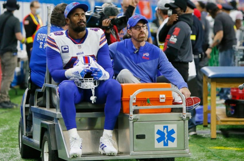  Bills star LB Von Miller out for season with ACL injury