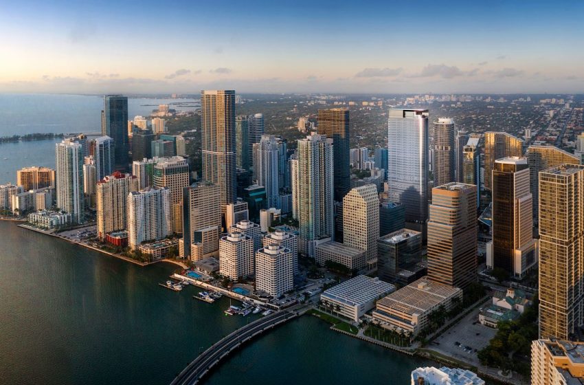  Law Firm Kirkland & Ellis Expands to Miami With Big Office Lease