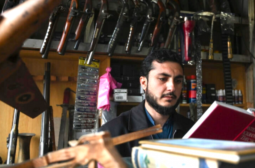  Library thrives in Pakistan’s ‘wild west’ gun market town