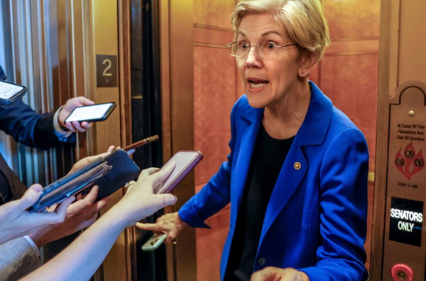  Warren unveils bill to repeal Trump-era bank deregulation she says led to SVB, Signature collapses