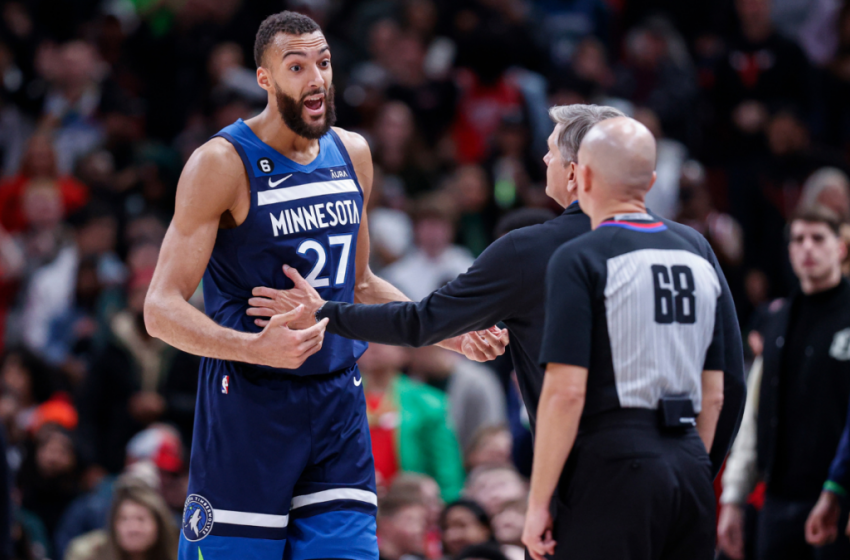  Rudy Gobert punches teammate Kyle Anderson during a timeout, gets sent home mid-game by Timberwolves