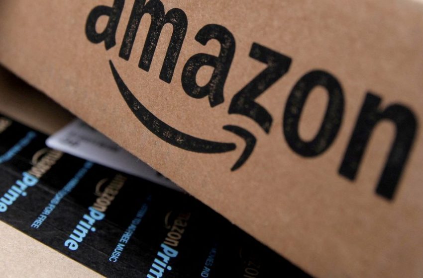  Amazon sees cloud slowdown in April, shares erase gains