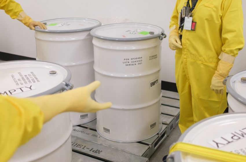  In the Lab Oppenheimer Built, the U.S. Is Building Nuclear Bomb Cores Again