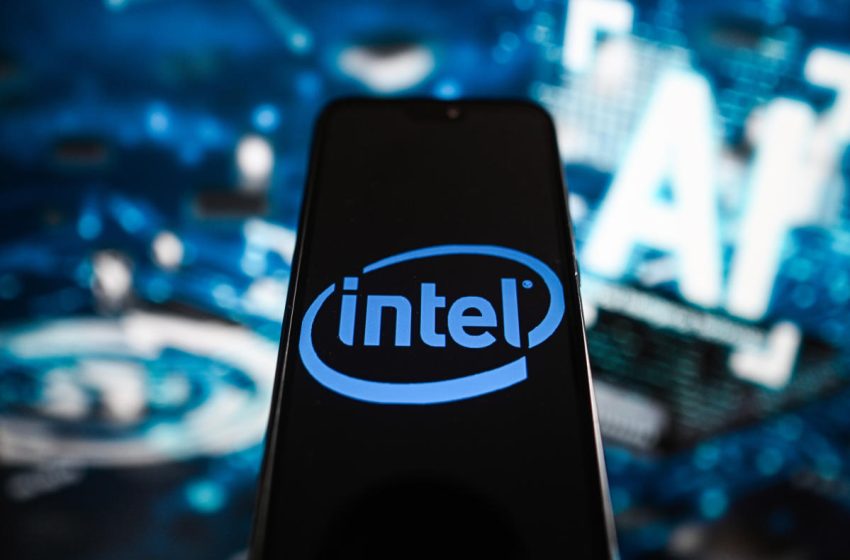  Intel is pushing developers to make AI-enabled PC apps