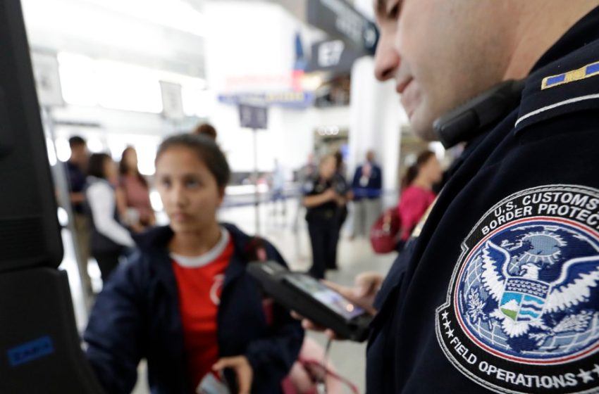  LexisNexis Sold Powerful Spy Tools to U.S. Customs and Border Protection