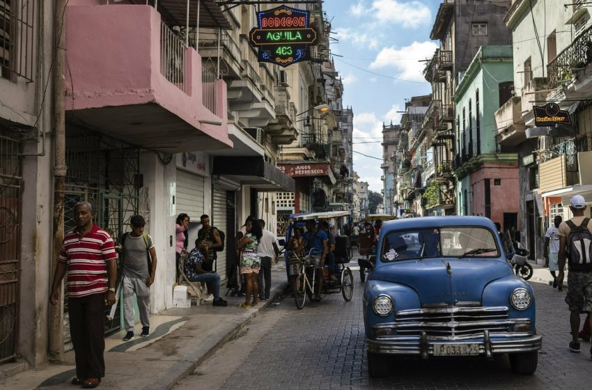  Cuban government defends plans to either cut rations or increase prices