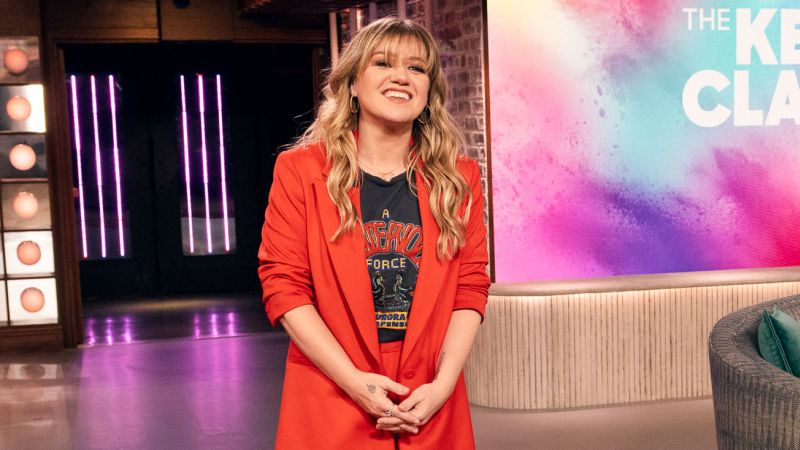  Kelly Clarkson explains why she needed a ‘fresh start’ in New York